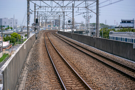 緩やかなカーブの線路