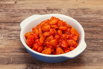 Baked kidney with tomato and pepper