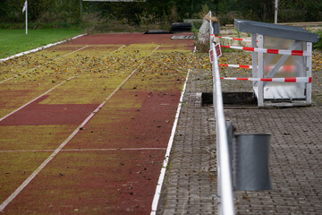 Verlassener Sportplatz zu Zeiten von Corona 