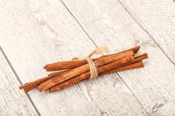 Aroma Cinnamon stick heap isolated