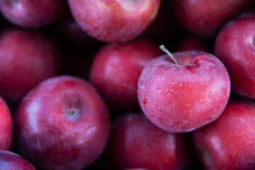 red apples background