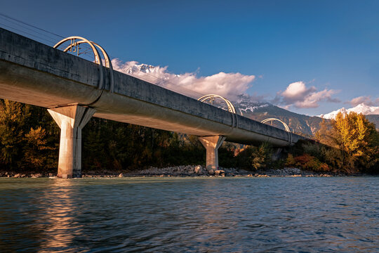 the bridge over the river in Tirol.2020.Rollenden Landstra&szlig;e(rola)