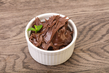 Chocolate spread with nazelnut