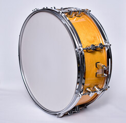 redoblante de color madera