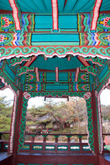 韓国様式の東屋