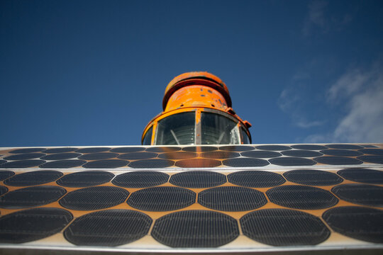 El Faro Con Sistema Moderna De Energía Solar .