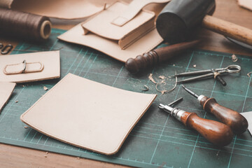 Making bag from vegetable tanned leather