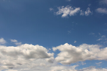 clouds in the blue sky