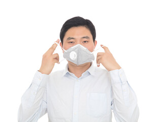 Chinese men wear N95 masks correctly