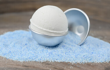 Bathbomb, fizzy, bath time