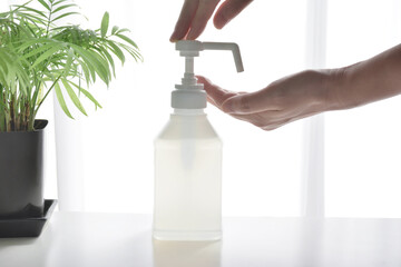 消毒液　カーテン