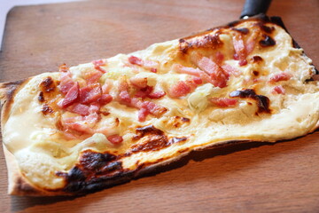 タルトフランベ