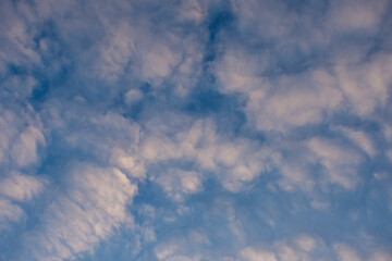 Nubes de lluvia al amanecer