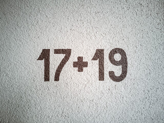 Rechenaufgabe 17 plus 19