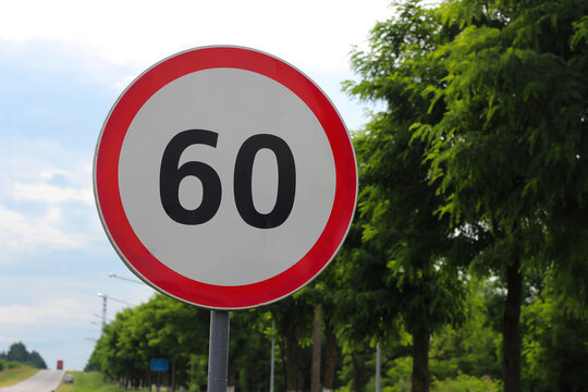 International traffic sign 'Speed Limit'