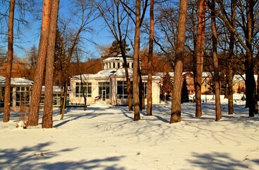 Nałęcz&oacute;w, Uzdrowisko, Sanatorium, Park, Pawilon