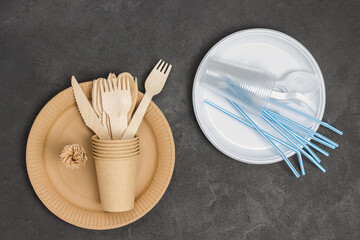 Plastic and cardboard disposable tableware for takeaway food