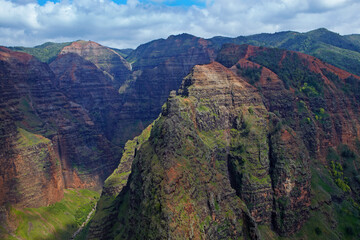 Fototapeta premium Aerial view of the dramatic Waimea Canyon in Kauai