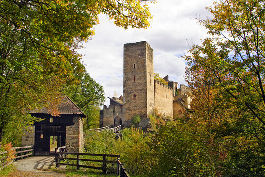 Ruins of Kaja Castle near Merkersdorf, National Park Thaya Valley, Lower Austria. The border between Austria and the Czech Republic.