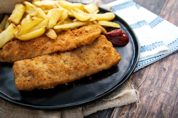 British, Traditional fish and chips and tartar sauce