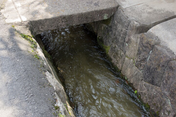 住宅街の生活排水路