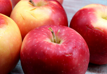 Fototapeta na wymiar close-up organic and fresh apple