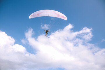 Paragliding at Diamond Head Beach Park, Oahu, Hawaii

