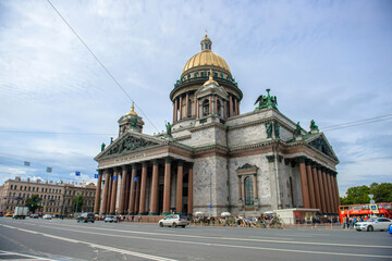 Fototapeta na wymiar Isaac's Cathedral Historical Church, Saint Petersburg. Isaac's Church building in old Russia.