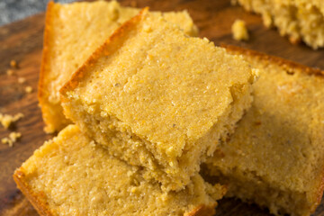 Sweet Homemade Corn Bread