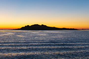 Fototapeta premium L'ile et la mer