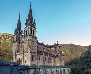 Fototapeta na wymiar Santuario Covadonga - Asturias