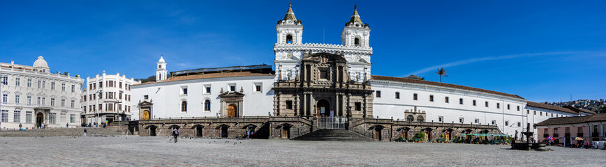 Fototapeta na wymiar Iglesia de San Francisco, in Quito, Ecuador, empty during the pandemic.