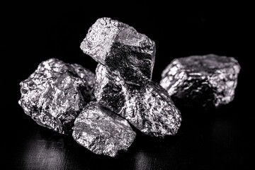 tantalum or tantalum is a chemical element, ore for industrial use, resistant to corrosion, ore for...