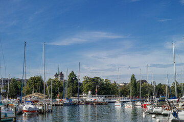Fototapeta na wymiar スイス、レマン湖と旧市街