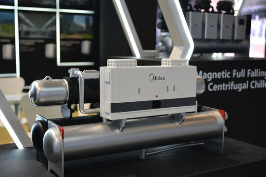 Midea inverter water cooled screw chiller at Philauto show in Pasay, Philippines