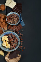 Obraz na płótnie Canvas Delicious chocolate bars and pieces.