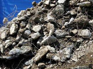 河川護岸の改修工事