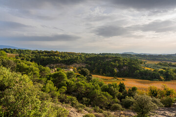 Fototapeta na wymiar Paysage d'automne à Piégon en Provence