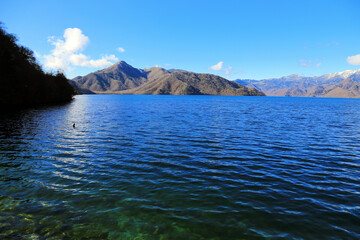 Obraz premium lake in the mountains and blue sky