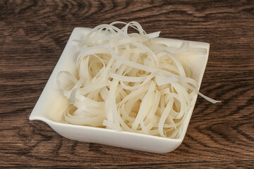Boiled rice noodle for cooking