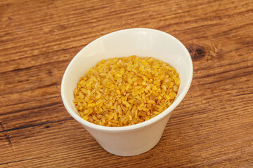 Vegetarian cuisine - dry bulgur for cooking