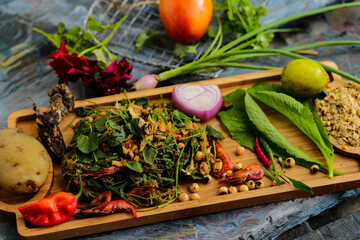  Salad of  vegetables and herbs