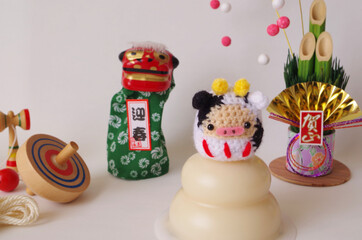 うしのあみぐるみとお正月イメージ