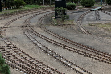 曲線レールの基地(Curved rail base)
