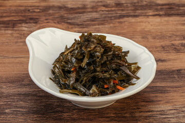 Seaweed cabbage with carrot and sesame