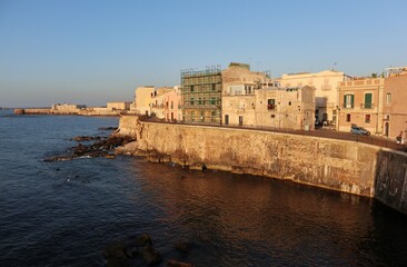 Fototapeta premium Siracusa - Panorama da Forte Vigliena all'alba
