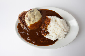 大盛りハンバーグカレー