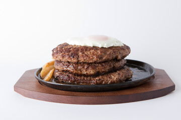 デカ盛りハンバーグ