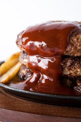 デカ盛りハンバーグ