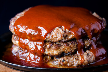 デカ盛りハンバーグ